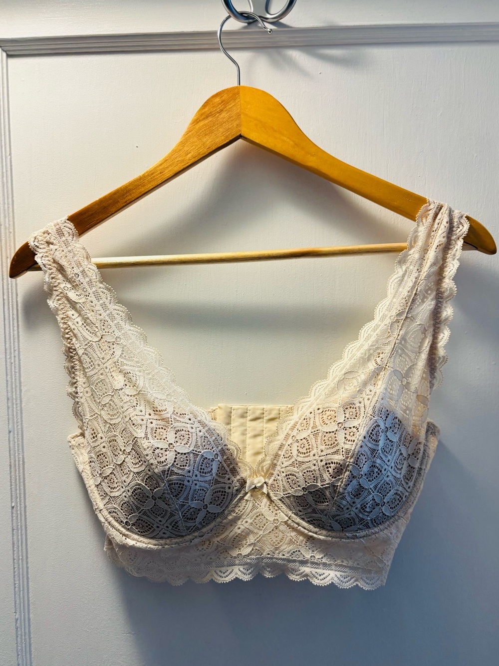 Intimissimi - lace bra, natural - size 3